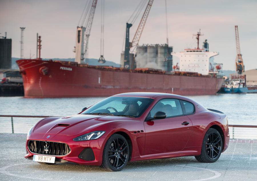  Maserati GranTurismo MC 2017 года  (UK) (фото 9 из 13)